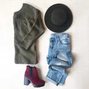 Come in and let us help you put together an outfit for the weekend or for a casual brunch with the girlfriends!