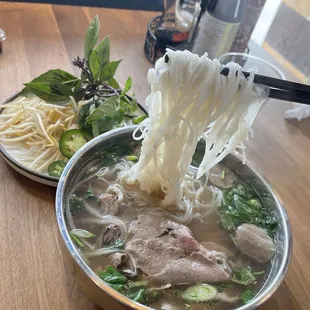 Pho Dac Biet