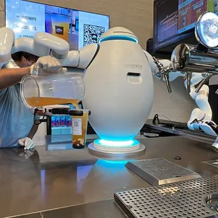 ADAM - Robot Bobarista