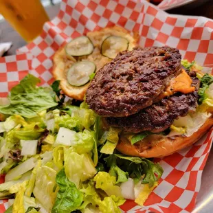 CH burger