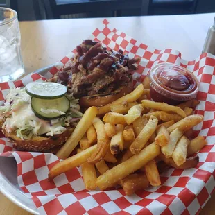 Pulled Pork Sandwich