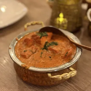 CHICKEN TIKKA MASALA (CHEF SPECIAL)