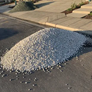 2 ton of Dolomites rocks