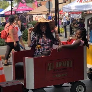 The niece and I! Happy Clovis Fest!