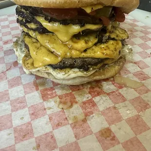 This is a 6 meat! You can choose from 1-6 meats. Super goof burger.