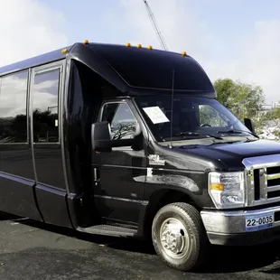 21-23 Pax mini coach