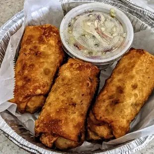 Pulled pork egg rolls (special)