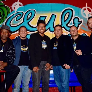 A photo shoot at Club Bahia after an amazing performance!  #bachata #thebest #jonamusic