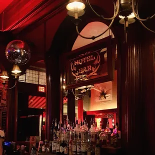 Hotel Bar