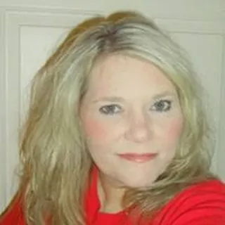 Eva P.
