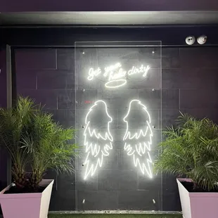 Wing photo op outside