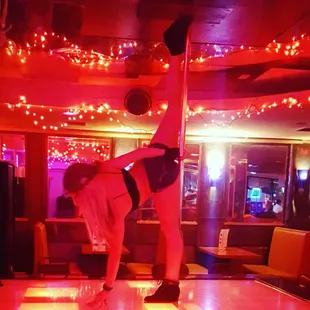 Athletic n talented dancers