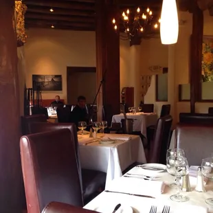 Sunday brunch to guitar.