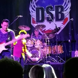 @ Club Madrid ... DSB&apos;s tribute to Journey.