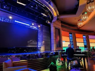 AMP'D Lounge