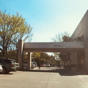 Easy parking &amp; covered entrance at Lovers Lane UMC, one of our locations for summer 2020!