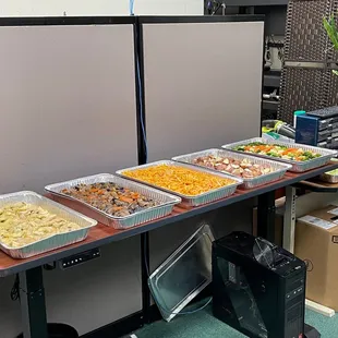 Club Venetian catering, chicken and beef with side of pasta.