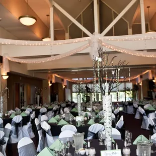Clubhouse at Paradise Valley Weddings (Photo By Mariea Rummel Photography)