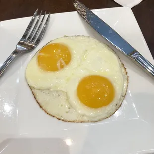 Eggs sunny side up can be ordered with the buffet