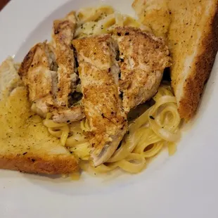 Chicken fettuccine alfredo