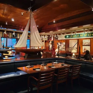 Gorgeous dining room