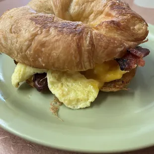 Breakfast sandwich
