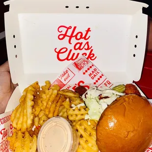 Clyde's Original Sandwich Combo