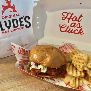 Clyde's Original Sandwich Combo with a Peach Iced Tea.