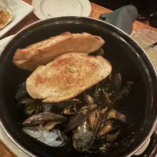 Steamed Mussels