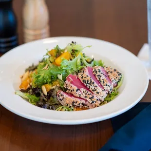 Clyde's Ahi Salad