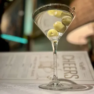 IG: @foodsnoblegacy Martini