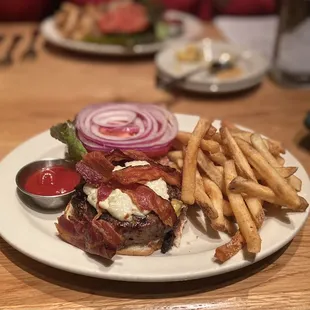 Bacon Cheeseburger w/ blue cheese