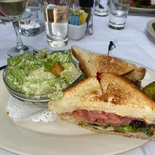 Clyde's BLT