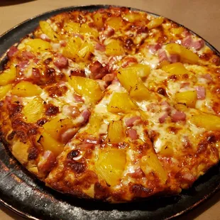 Hawaiian pizza