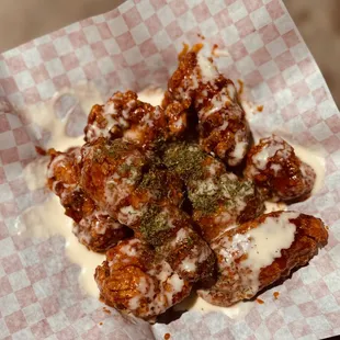 bbq chicken, fried chicken, chicken wings and fried chicken, chicken wings, fried chicken wings, bbq wings, food, poultry, chicken