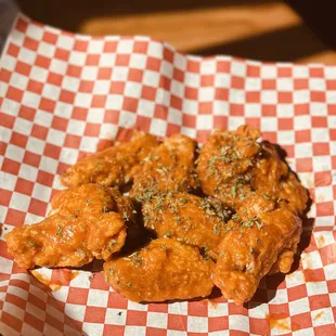 bbq chicken, fried chicken, food, bbq wings, poultry, chicken wings and fried chicken, chicken, chicken wings, fried chicken wings