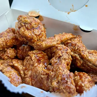 chicken wings in a box