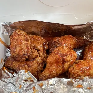 Garlic Spicy wings are the best of the 3 items I ordered.