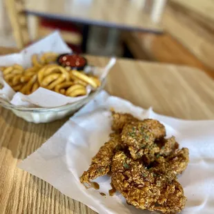 fried chicken, bbq chicken, bbq wings, fried chicken wings, chicken wings and fried chicken, food, chicken wings, poultry, chicken