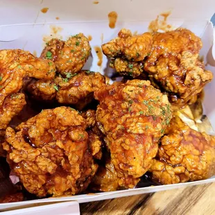 a box of fried chicken