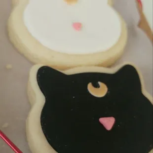 Yay! Got these cute Luna &amp; Artemis cookies in the mail in perfect shape!!