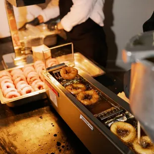 Live Donuts