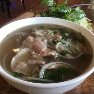 15. Pho Tai Nam Sach