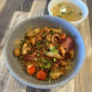 16. Hu Tieu Mi Dac Biet