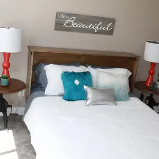 one of famous murphy queen beds
