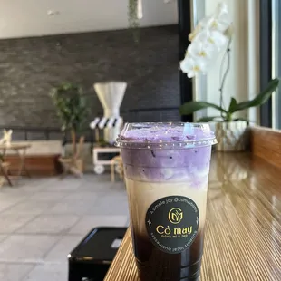 Ube milk tea