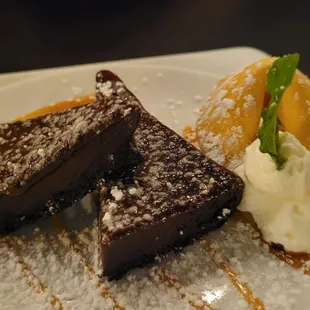 Bobby Huber&apos;s sin pie