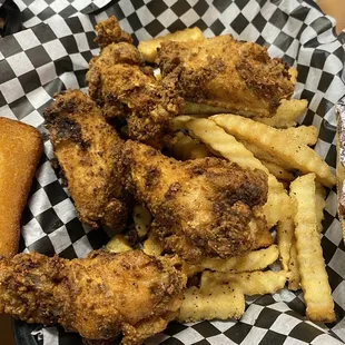 Lemon Pepper wings w/fries
