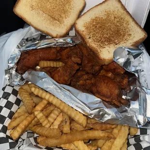 food, chicken, chicken wings and fried chicken, fried chicken wings, poultry, fried chicken, bbq wings, chicken wings, bbq chicken