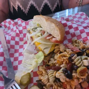 Coach's Cheese Burger with Pasta Salad